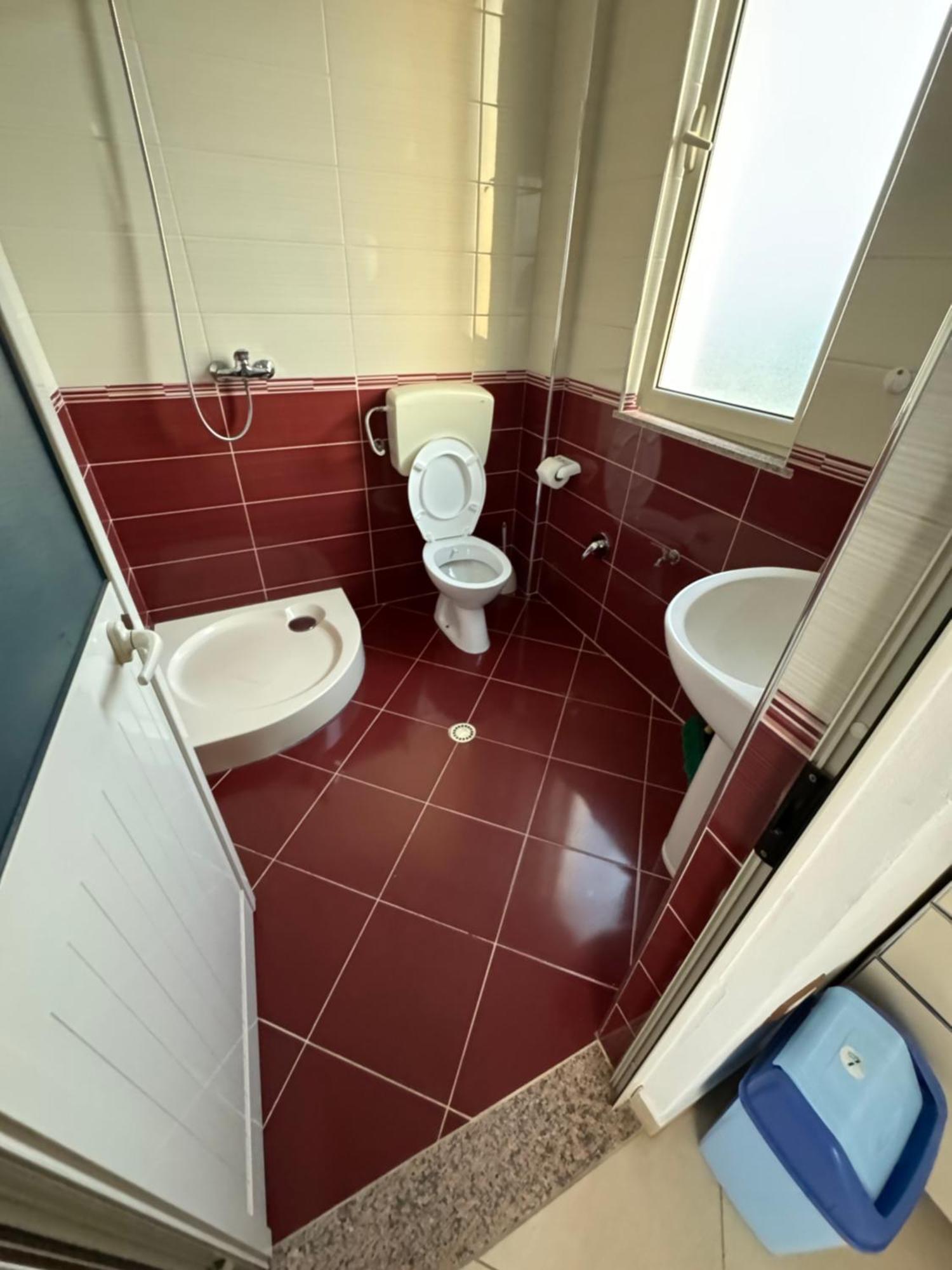 Kunevain Apartment Lezhe